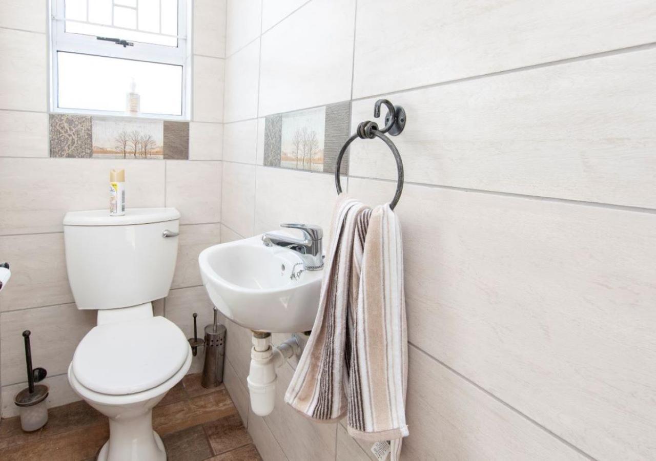 82 De Bakke Terrace Apartment Мозел Бей Екстериор снимка